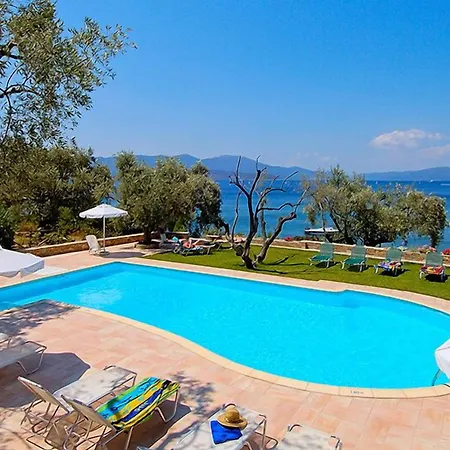 Diplomats' Holidays 公寓