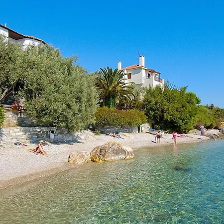 Diplomats' Holidays 公寓 *