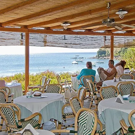 Diplomats' Holidays 寇特