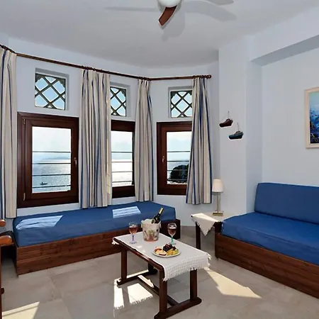 公寓 Diplomats' Holidays