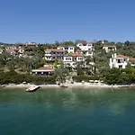Diplomats' Holidays Appartement