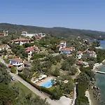 Diplomats' Holidays Appartement