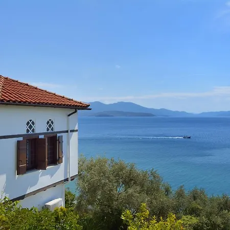 Diplomats' Holidays Хортон