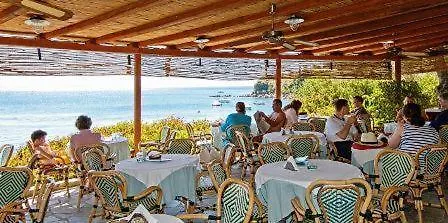 Diplomats' Holidays דירה