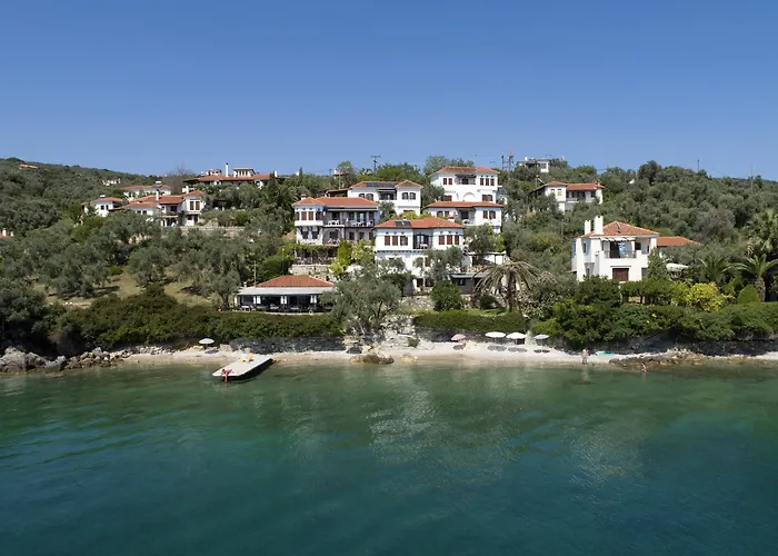 Diplomats' Holidays דירה