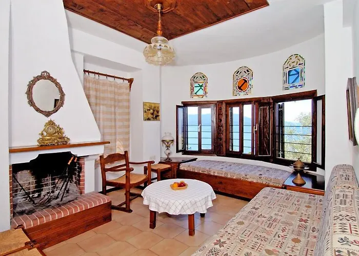 Diplomats' Holidays דירה צ'ורטו