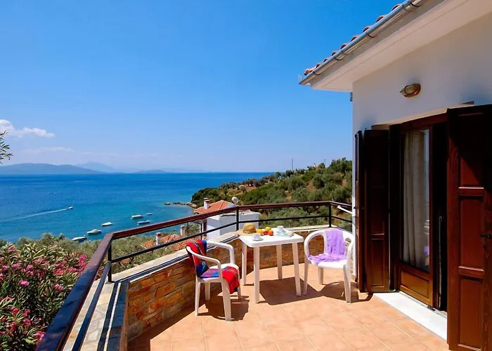 Diplomats' Holidays *