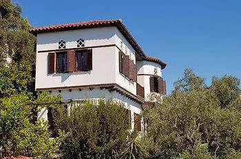 Diplomats' Holidays * צ'ורטו