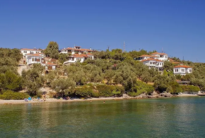 Diplomats' Holidays דירה